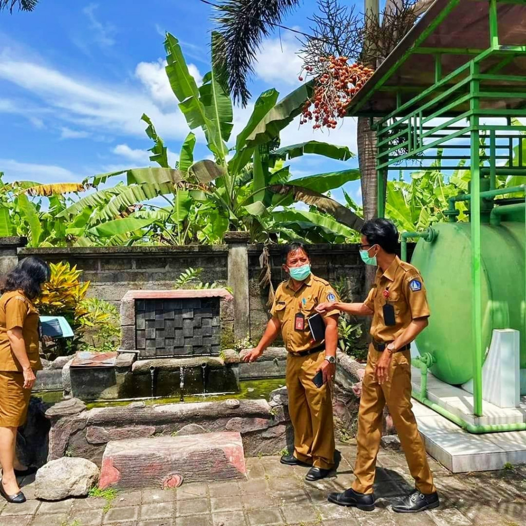 MONITORING & EVALUASI LIMBAH B3